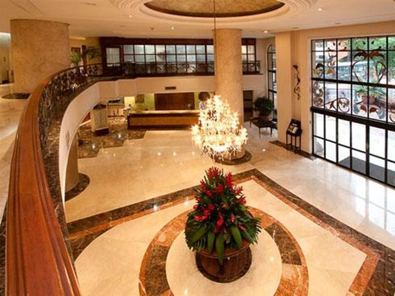 Hotel Dann Carlton Cali Buitenkant foto